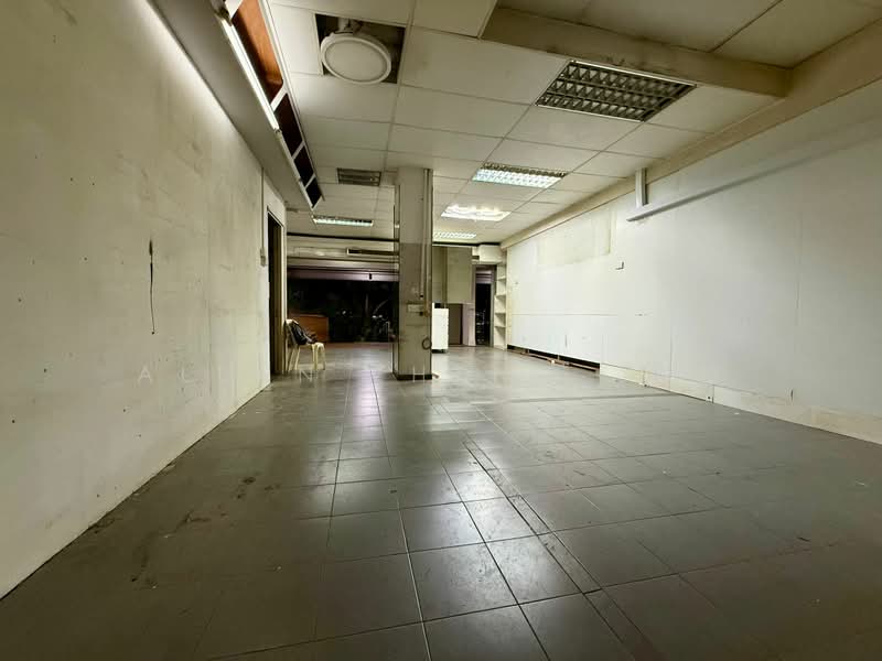 166 Bukit Batok West Ave 8, 166 Bukit Batok West Ave 8, 422 sqft, Shop / Shophouse For Rent, by Allan Zheng 鄭黎, 500196253 - Interior - CommercialGuru.com.sg