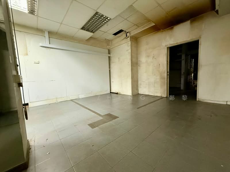 166 Bukit Batok West Ave 8, 166 Bukit Batok West Ave 8, 422 sqft, Shop / Shophouse For Rent, by Allan Zheng 鄭黎, 500196253 - Interior - CommercialGuru.com.sg