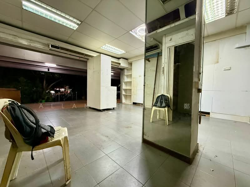 166 Bukit Batok West Ave 8, 166 Bukit Batok West Ave 8, 422 sqft, Shop / Shophouse For Rent, by Allan Zheng 鄭黎, 500196253 - Interior - CommercialGuru.com.sg