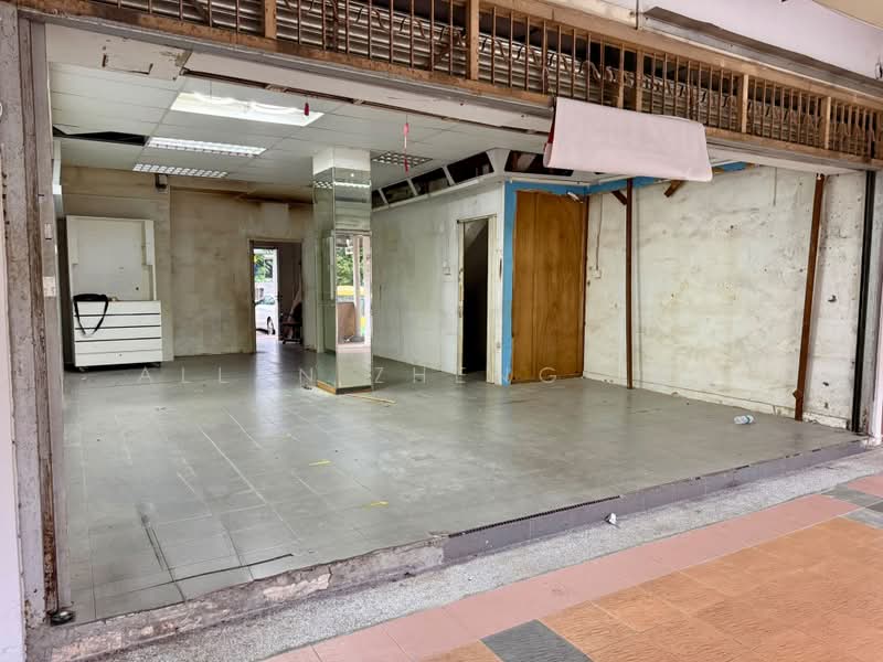 166 Bukit Batok West Ave 8, 166 Bukit Batok West Ave 8, Dairy Farm / Bukit Panjang / Choa Chu Kang, 422 sqft, Shop / Shophouse For Rent, by Allan Zheng 鄭黎, 500196253 - Interior - CommercialGuru.com.sg