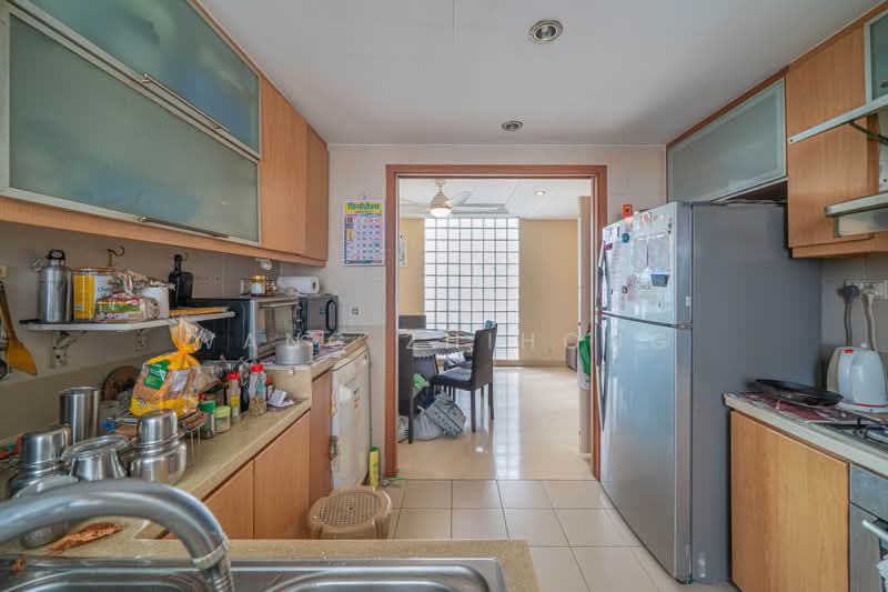 Changi Rise Condo, 16 Simei Rise, 3 Bedrooms, 1,259 sqft, Condominium For Sale, by Wang ZhiHong, 500196272 - Kitchen - PropertyGuru.com.sg