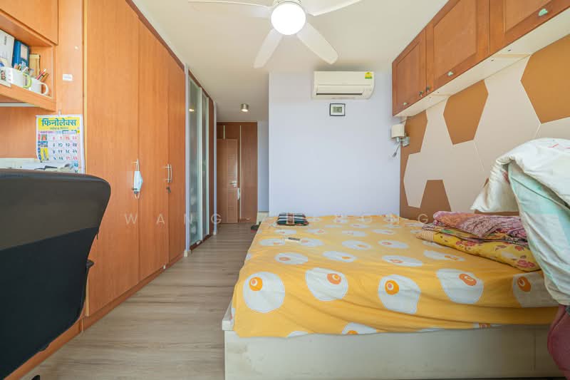 Changi Rise Condo, 16 Simei Rise, 3 Bedrooms, 1,259 sqft, Condominium For Sale, by Wang ZhiHong, 500196272 - Bedroom - PropertyGuru.com.sg