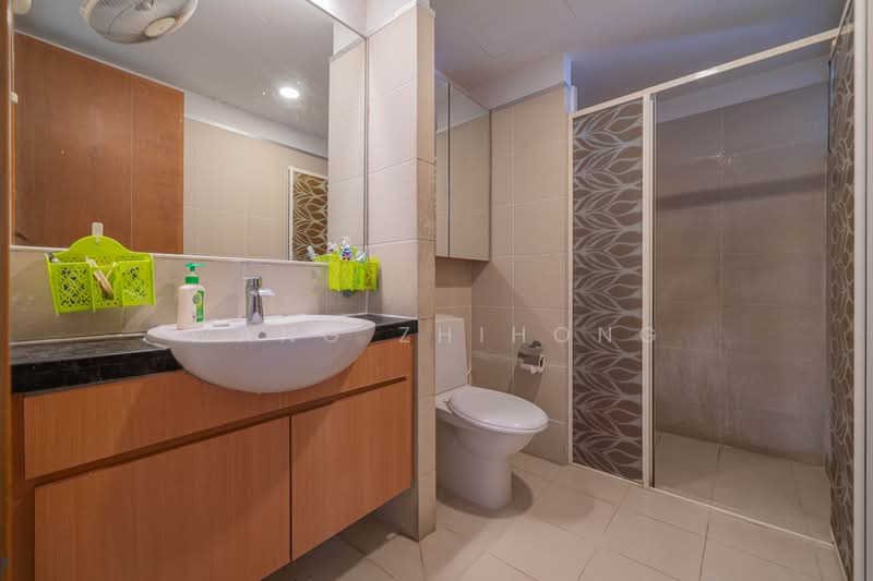 Changi Rise Condo, 16 Simei Rise, 3 Bedrooms, 1,259 sqft, Condominium For Sale, by Wang ZhiHong, 500196272 - Bathroom - PropertyGuru.com.sg