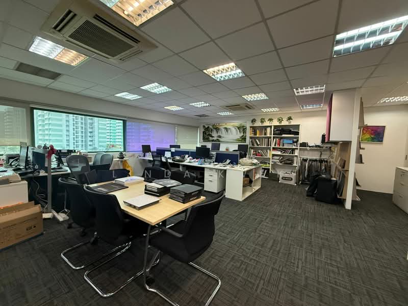 Techniques Centre, 67 Ubi Crescent, 1,249 sqft, Light Industrial (B1) For Rent, by Linda Kwek, 500196274 - CommercialGuru.com.sg