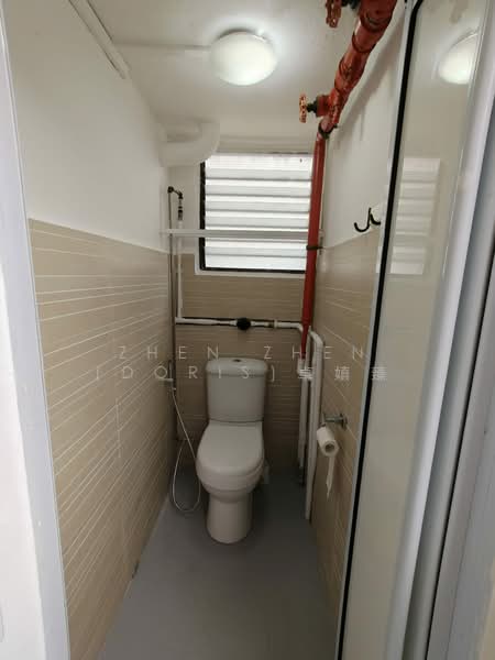 Toa Payoh Central, , 700 sqft, Shop / Shophouse For Rent, by Zhen Zhen (Doris)卓嫃臻, 500196283 - Bathroom - CommercialGuru.com.sg