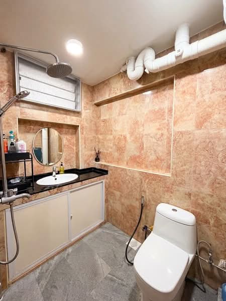 159 Yung Ping Road, 159 Yung Ping Road, 4 Bedrooms, 1,582 sqft, HDB Flat For Sale, by James Yeo, 500196303 - Bathroom - PropertyGuru.com.sg