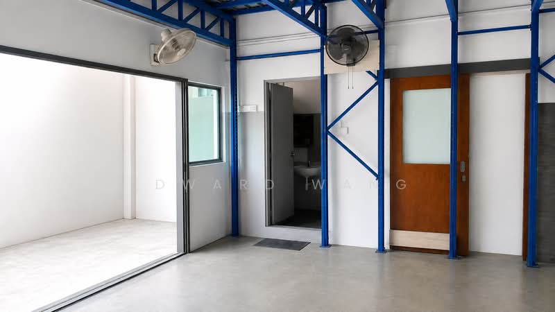 Premier @ Kaki Bukit, 8 Kaki Bukit Avenue 4, 1,335 sqft, Factory / Workshop (B2) For Rent, by Edward Wang, 500196310 - Interior - CommercialGuru.com.sg