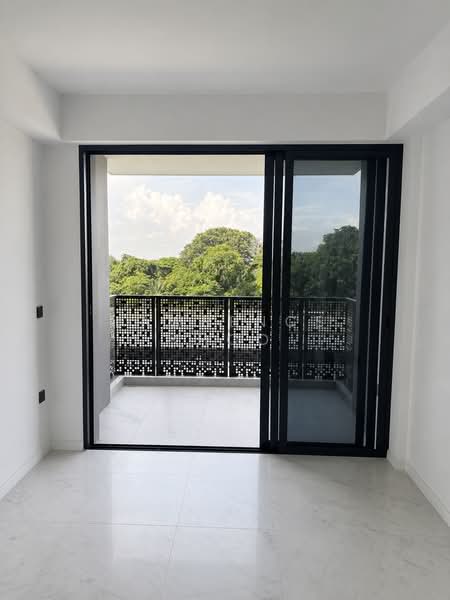 Sceneca Residence, 28 Tanah Merah Kechil Link, 3 Bedrooms, 1,044 sqft, Condominium For Rent, by Lawrence Khoo, 500196315 - Balcony - PropertyGuru.com.sg