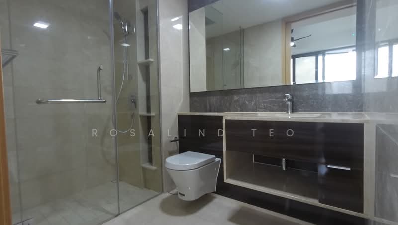 Commonwealth Towers, , 1 Bedroom, 441 sqft, Condominium For Rent, by Rosalind Teo, 500196324 - Bathroom - PropertyGuru.com.sg