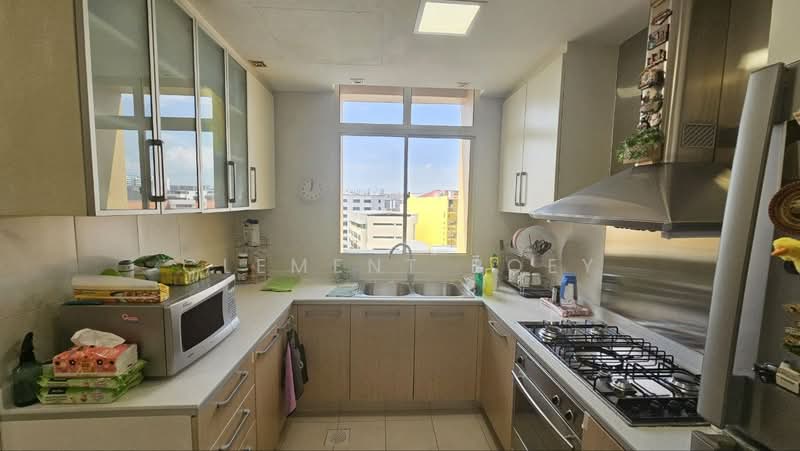 Sims Green, 7 Lorong 27A Geylang, 3 Bedrooms, 2,153 sqft, Apartment For Sale, by Clement Boey, 500196330 - Kitchen - PropertyGuru.com.sg