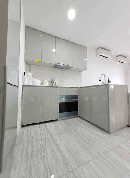 Parc Esta, 906 Sims Avenue, 2 Bedrooms, 635 sqft, Condominium For Rent, by Daphne Phoa, 500196342 - Kitchen - PropertyGuru.com.sg