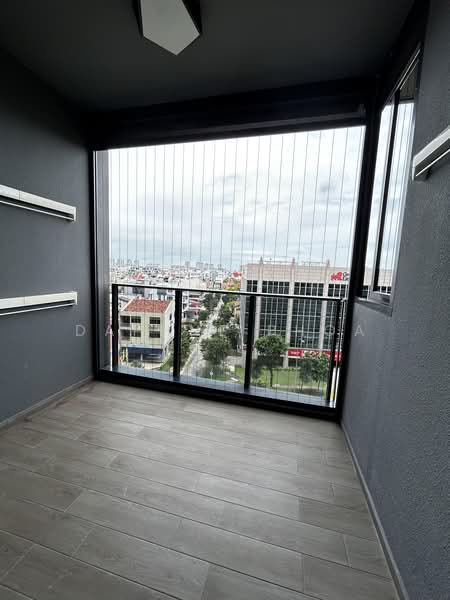 Parc Esta, 906 Sims Avenue, 2 Bedrooms, 635 sqft, Condominium For Rent, by Daphne Phoa, 500196342 - Balcony - PropertyGuru.com.sg