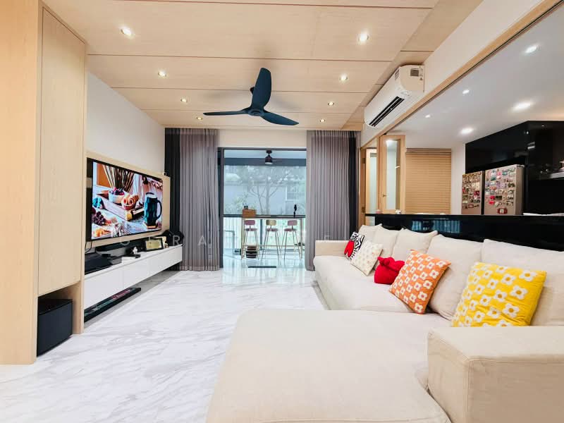 The Visionaire, 174 Canberra Drive, 4 Bedrooms, 1,453 sqft, Executive Condominium For Sale, by Geraldine Teh, 500196343 - Living Room - PropertyGuru.com.sg