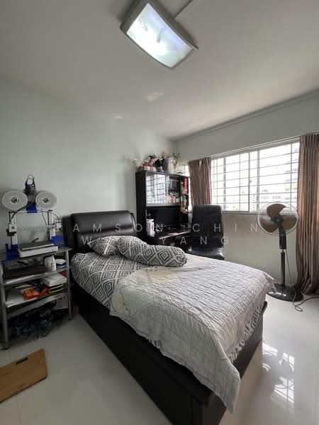 208 Bukit Batok Street 21, 208 Bukit Batok Street 21, 3 Bedrooms, 1,119 sqft, HDB Flat For Sale, by Samson Chin Wen Yang, 500196359 - Bedroom - PropertyGuru.com.sg