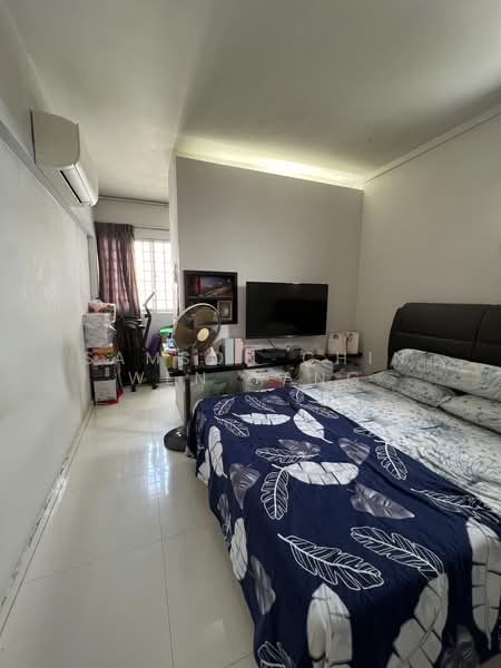 208 Bukit Batok Street 21, 208 Bukit Batok Street 21, 3 Bedrooms, 1,119 sqft, HDB Flat For Sale, by Samson Chin Wen Yang, 500196359 - Bedroom - PropertyGuru.com.sg