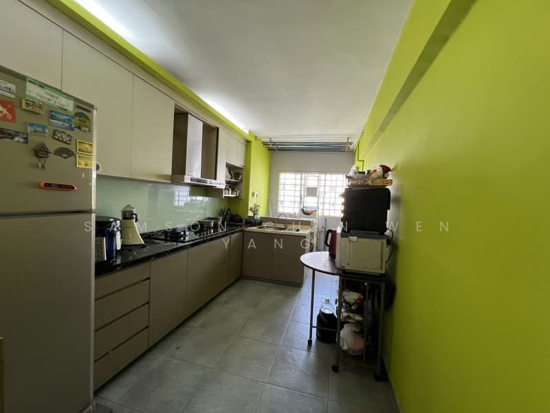 208 Bukit Batok Street 21, 208 Bukit Batok Street 21, 3 Bedrooms, 1,119 sqft, HDB Flat For Sale, by Samson Chin Wen Yang, 500196359 - Kitchen - PropertyGuru.com.sg