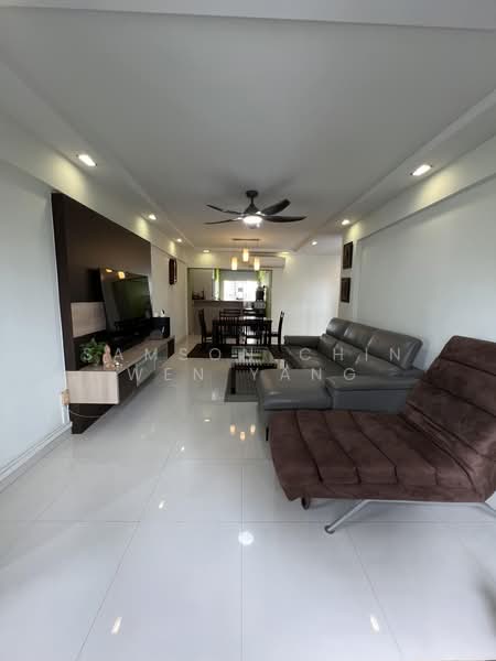 208 Bukit Batok Street 21, 208 Bukit Batok Street 21, 3 Bedrooms, 1,119 sqft, HDB Flat For Sale, by Samson Chin Wen Yang, 500196359 - Living Room - PropertyGuru.com.sg