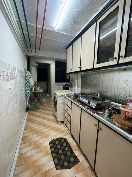 107 Jalan Bukit Merah, 107 Jalan Bukit Merah, 2 Bedrooms, 764 sqft, HDB Flat For Rent, by Tham Wing Fak Ronald, 500196363 - Kitchen - PropertyGuru.com.sg
