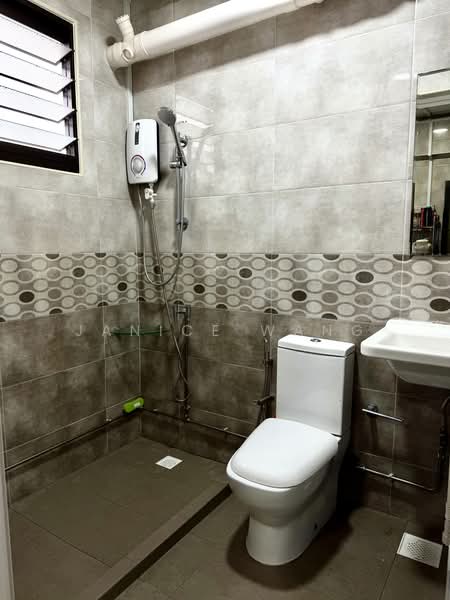 486 Admiralty Link, 486 Admiralty Link, 3 Bedrooms, 979 sqft, HDB Flat For Sale, by Janice Wang, 500196377 - Bathroom - PropertyGuru.com.sg
