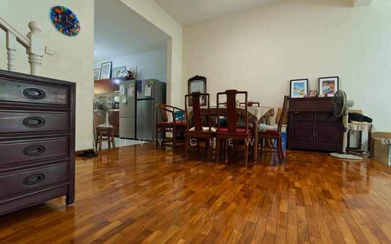 Bedok Ria, Bedok Ria Crescent, 4 Bedrooms, 2,000 sqft, Terraced House For Sale, by Ivy Chew, 500196380 - Dining Room - PropertyGuru.com.sg