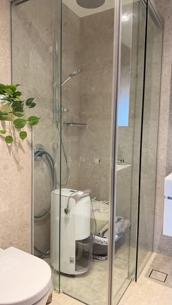 One Draycott, 1 Draycott Park, 2 Bedrooms, 732 sqft, Condominium For Sale, by Ann Marie Ee, 500196386 - Bathroom - PropertyGuru.com.sg
