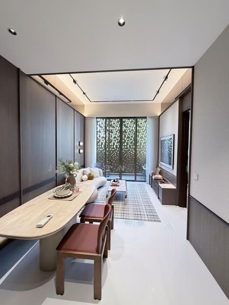 Parksuites, 18 Holland Grove Road, 1 Bedroom, 624 sqft, Condominium For Sale, by Jayson Lin, 500196387 - Living Room - PropertyGuru.com.sg