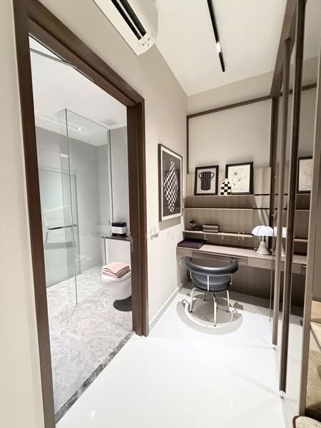 Parksuites, 18 Holland Grove Road, 1 Bedroom, 624 sqft, Condominium For Sale, by Jayson Lin, 500196387 - Study - PropertyGuru.com.sg