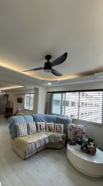 574 Hougang Street 51, 574 Hougang Street 51, 4 Bedrooms, 1,259 sqft, HDB Flat For Sale, by Wong Lay Hong Jen, 500196388 - Living Room - PropertyGuru.com.sg