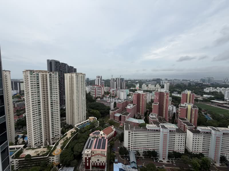 Queens Peak, 1 Dundee Road, 3 Bedrooms, 1,001 sqft, Condominium For Sale, by Clive Cheong, 500196390 - Exterior - PropertyGuru.com.sg