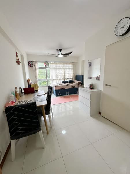 222A Sumang Lane, 222A Sumang Lane, 1 Bedroom, 517 sqft, HDB Flat For Sale, by Amanda Huang, 500196410 - Living Room - PropertyGuru.com.sg