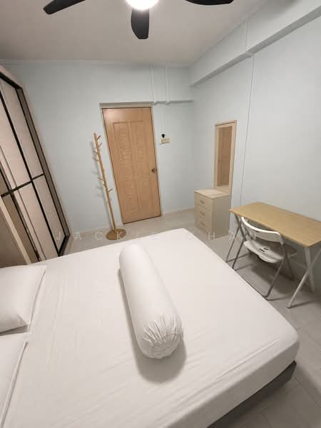 270 Tampines Street 21, 270 Tampines Street 21, Room Rental, 120 sqft, HDB Flat For Rent, by Jackie Chan, 500196421 - Bedroom - PropertyGuru.com.sg