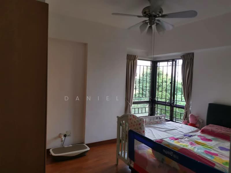 The Mayfair, 1 Jurong East Street 32, 3 Bedrooms, 1,163 sqft, Condominium For Sale, by Daniel Luo, 500196423 - Bedroom - PropertyGuru.com.sg
