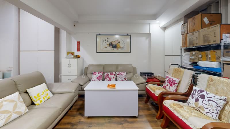 842 Sims Avenue, 842 Sims Avenue, 3 Bedrooms, 1,658 sqft, HDB Flat For Sale, by Johanna Chow, 500196435 - Living Room - PropertyGuru.com.sg
