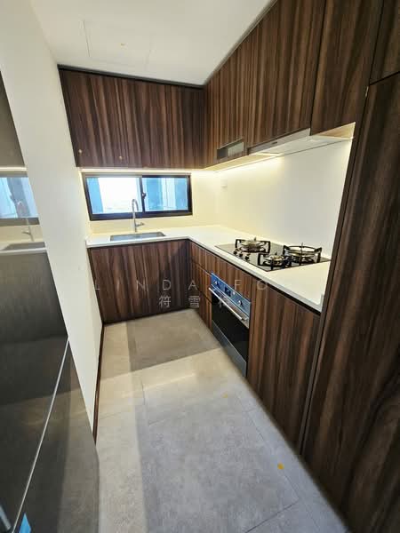 Lentor Modern, 7 Lentor Central, 3 Bedrooms, 980 sqft, Condominium For Rent, by Linda Foo 符雪梅, 500196444 - Enclosable Kitchen - PropertyGuru.com.sg