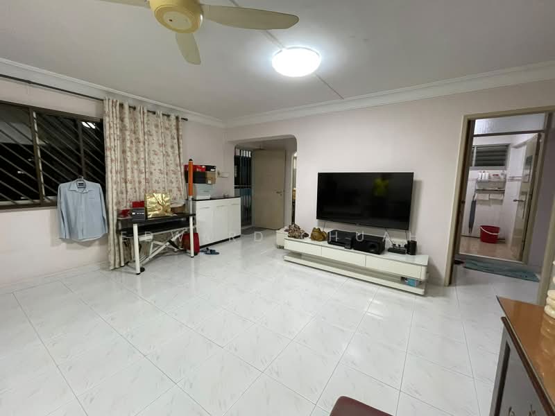 217 Choa Chu Kang Central, 217 Choa Chu Kang Central, 3 Bedrooms, 1,130 sqft, HDB Flat For Rent, by Edward Chuah, 500196451 - Living Room - PropertyGuru.com.sg