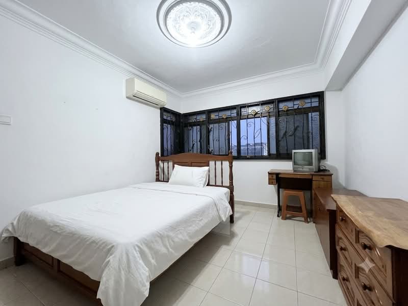 659D Jurong West Street 65, 659D Jurong West Street 65, 3 Bedrooms, 969 sqft, HDB Flat For Sale, by Kevin Li, 500196454 - Master Bedroom - PropertyGuru.com.sg