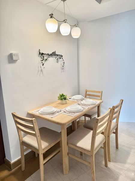 Emerald Garden, 33 Club Street, Room Rental, 80 sqft, Condominium For Rent, by punkin, 500196460 - Dining Room - PropertyGuru.com.sg