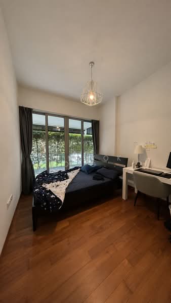 Horizon Residences, 41 Pasir Panjang Hill, 3 Bedrooms, 1,378 sqft, Condominium For Sale, by Tan Kok Keong John, 500196462 - Bedroom - PropertyGuru.com.sg