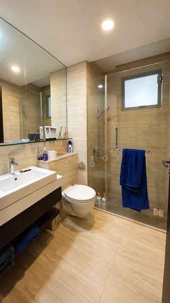 Horizon Residences, 41 Pasir Panjang Hill, 3 Bedrooms, 1,378 sqft, Condominium For Sale, by Tan Kok Keong John, 500196462 - Bathroom - PropertyGuru.com.sg