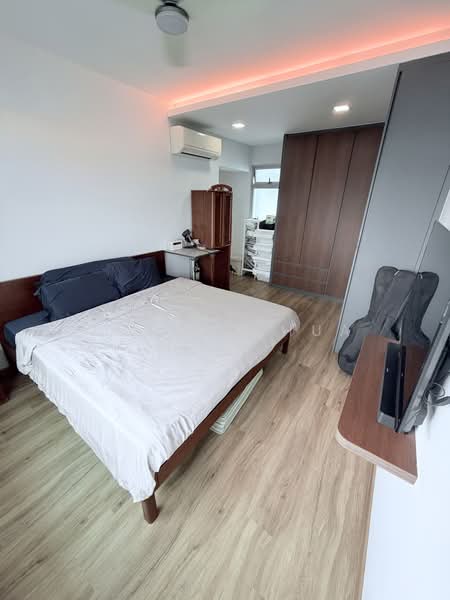 18C Holland Drive, 18C Holland Drive, 3 Bedrooms, 1,259 sqft, HDB Flat For Sale, by Joyce Chua, 500196466 - Master Bedroom - PropertyGuru.com.sg