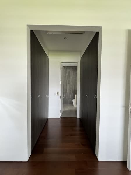 Changi Road, , 5 Bedrooms, 4,364 sqft, Bungalow House For Sale, by Law Viona, 500196484 - Corridor - PropertyGuru.com.sg