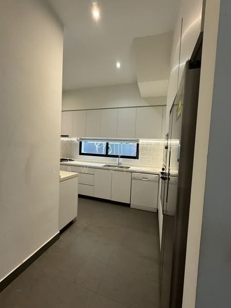 Changi Road, , 5 Bedrooms, 4,364 sqft, Bungalow House For Sale, by Law Viona, 500196484 - Kitchen - PropertyGuru.com.sg