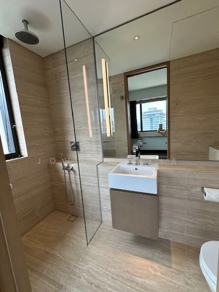 Hana, 8 Tomlinson Road, 4 Bedrooms, 3,531 sqft, Apartment For Rent, by Johnny Chia, 500196485 - Bathroom - PropertyGuru.com.sg