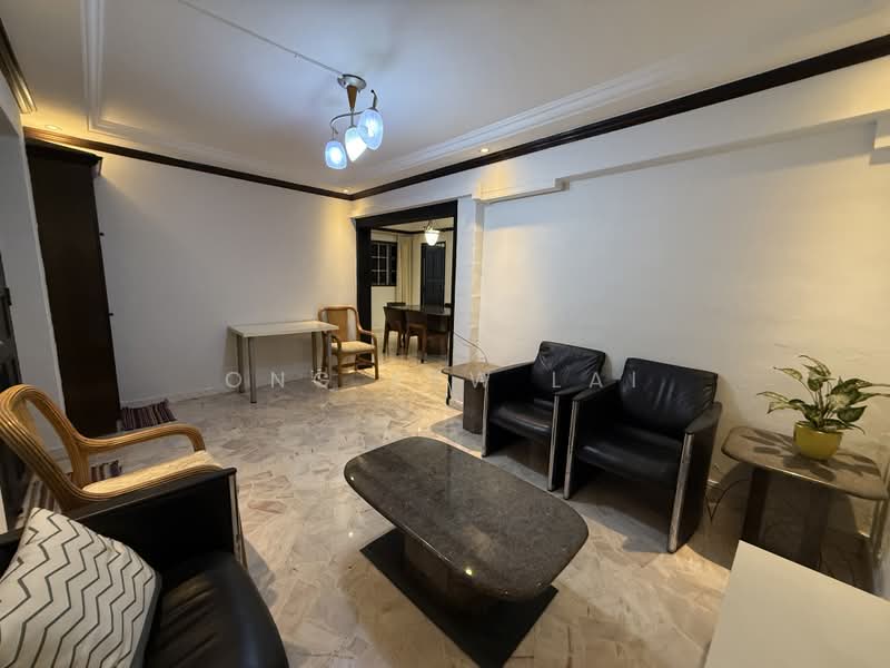 17 Beach Road, 17 Beach Road, 3 Bedrooms, 828 sqft, HDB Flat For Rent, by Ong Yew Lai, 500196492 - Living Room - PropertyGuru.com.sg
