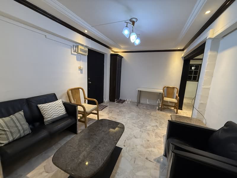 17 Beach Road, 17 Beach Road, 3 Bedrooms, 828 sqft, HDB Flat For Rent, by Ong Yew Lai, 500196492 - Living Room - PropertyGuru.com.sg