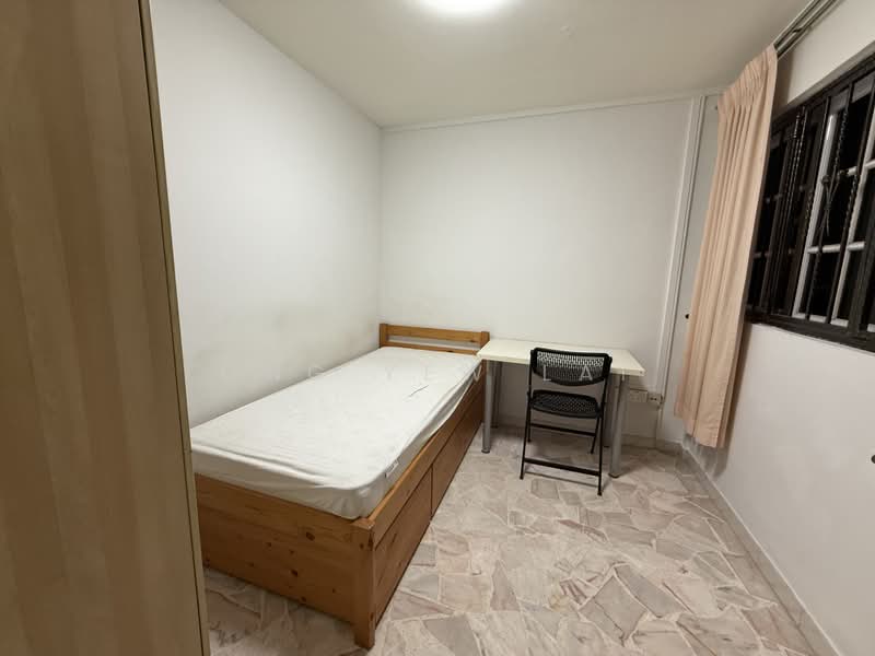 17 Beach Road, 17 Beach Road, 3 Bedrooms, 828 sqft, HDB Flat For Rent, by Ong Yew Lai, 500196492 - Bedroom - PropertyGuru.com.sg