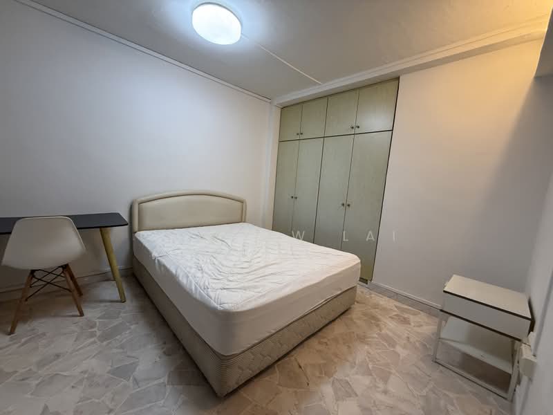 17 Beach Road, 17 Beach Road, 3 Bedrooms, 828 sqft, HDB Flat For Rent, by Ong Yew Lai, 500196492 - Bedroom - PropertyGuru.com.sg