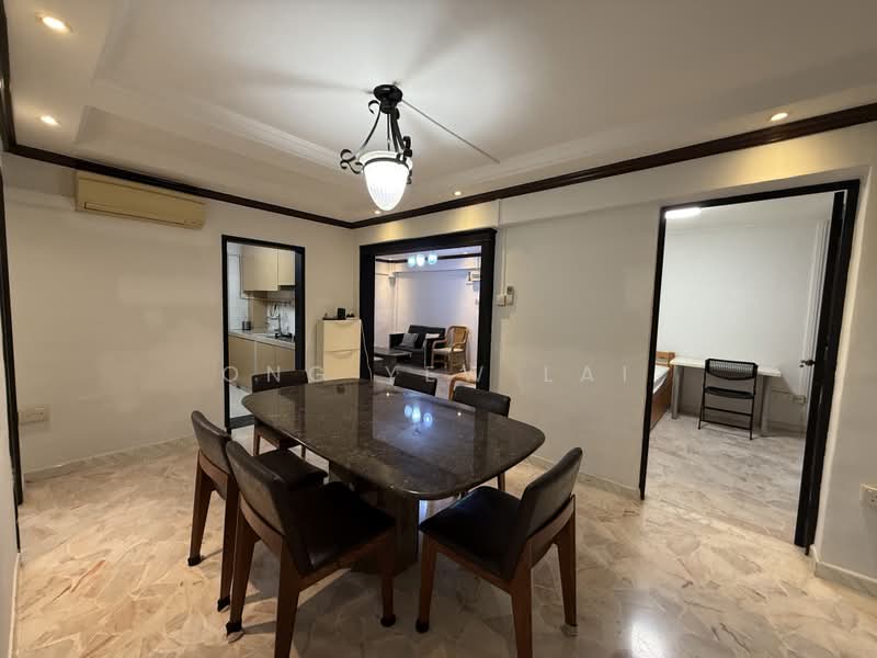17 Beach Road, 17 Beach Road, 3 Bedrooms, 828 sqft, HDB Flat For Rent, by Ong Yew Lai, 500196492 - Dining Room - PropertyGuru.com.sg