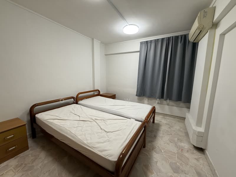 17 Beach Road, 17 Beach Road, 3 Bedrooms, 828 sqft, HDB Flat For Rent, by Ong Yew Lai, 500196492 - Bedroom - PropertyGuru.com.sg