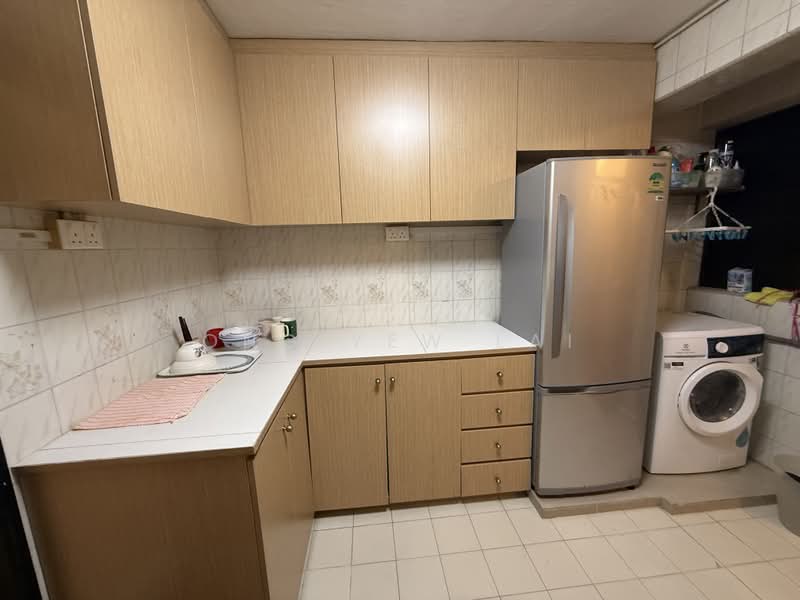 17 Beach Road, 17 Beach Road, 3 Bedrooms, 828 sqft, HDB Flat For Rent, by Ong Yew Lai, 500196492 - Kitchen - PropertyGuru.com.sg
